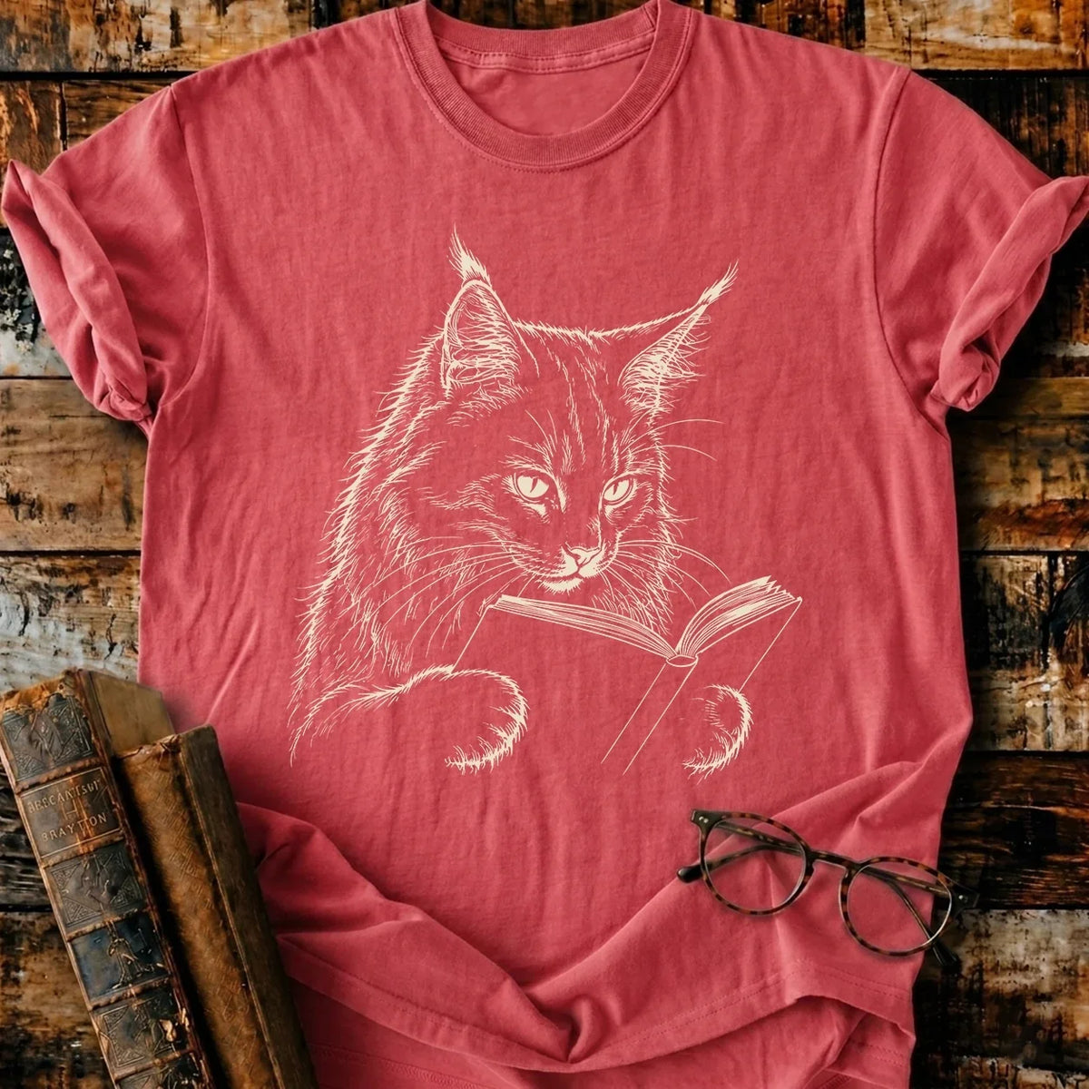 Maine Coon Reading T-Shirt