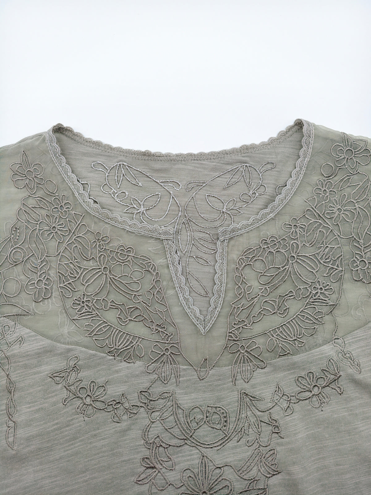 Bohemian Style Embroidered Gray Long-sleeved T-shirt